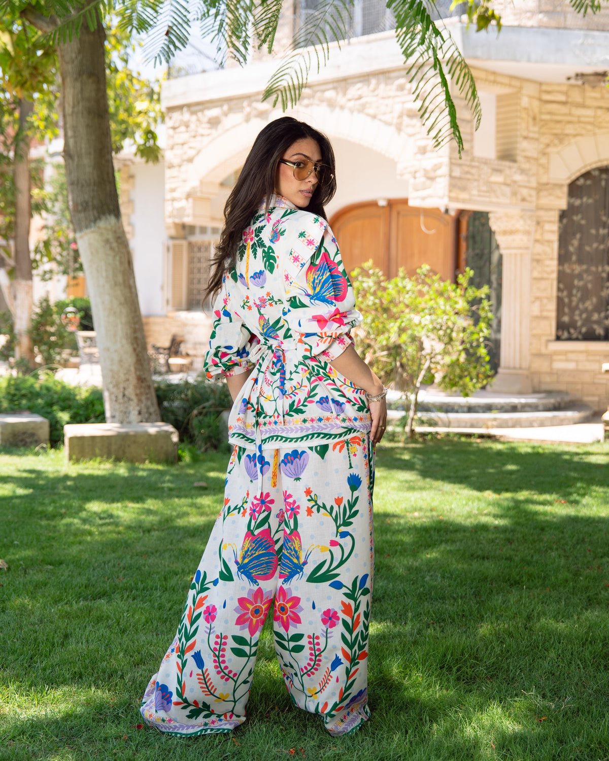 Palms and Flowers - Offwhite